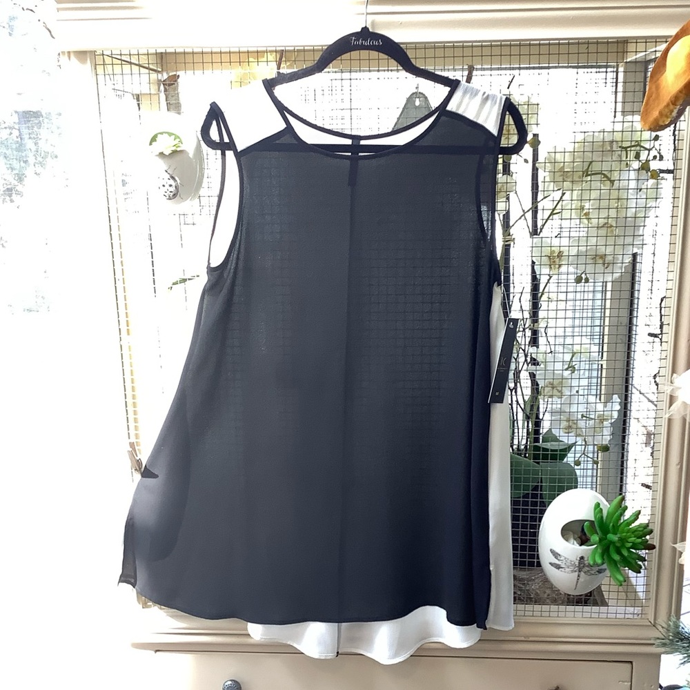 IC by Connie Black White Tunic Top M